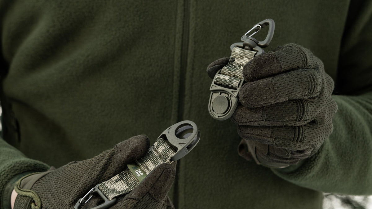 How to Choose a Tactical Carabiner: MOLLE, EDC, and Field Use