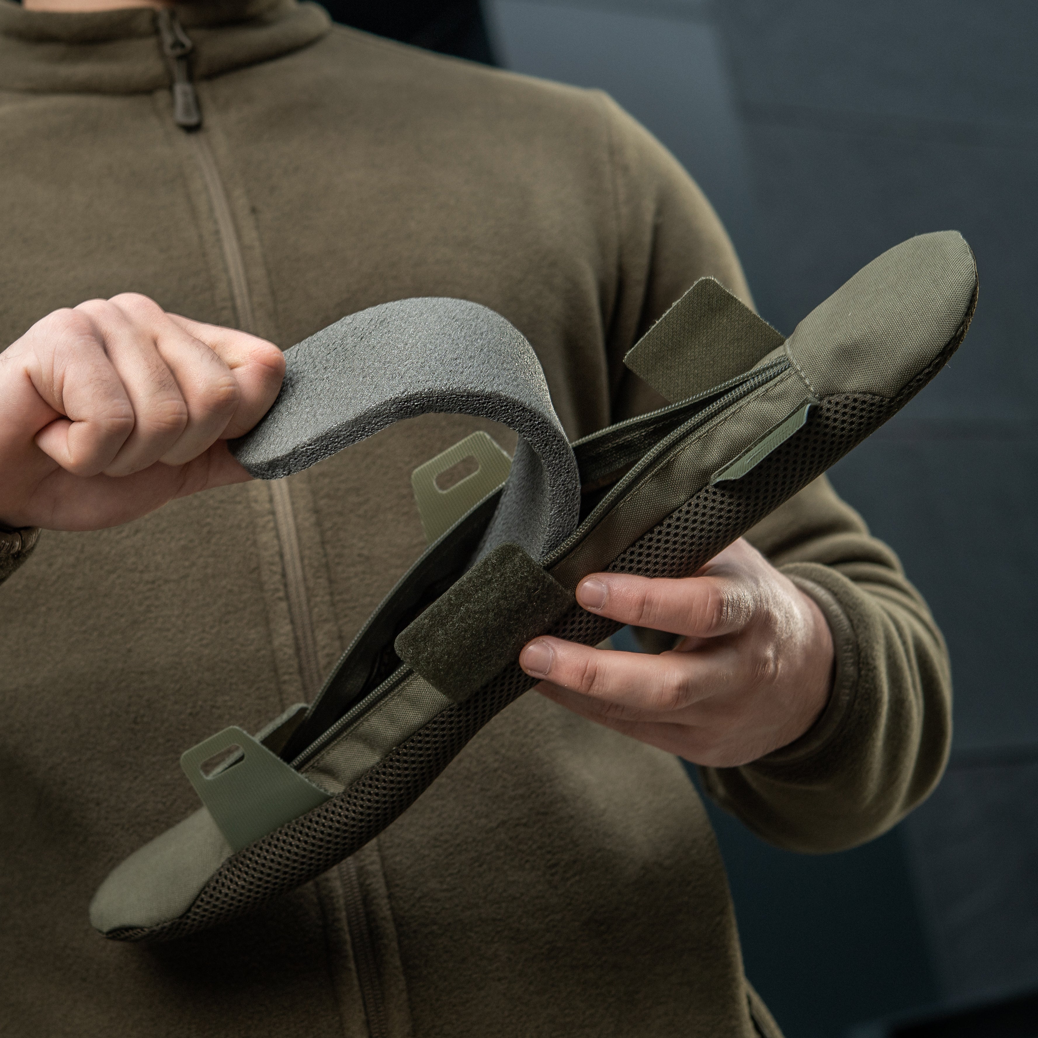 M-Tac damper on the shoulder strap - M-TAC