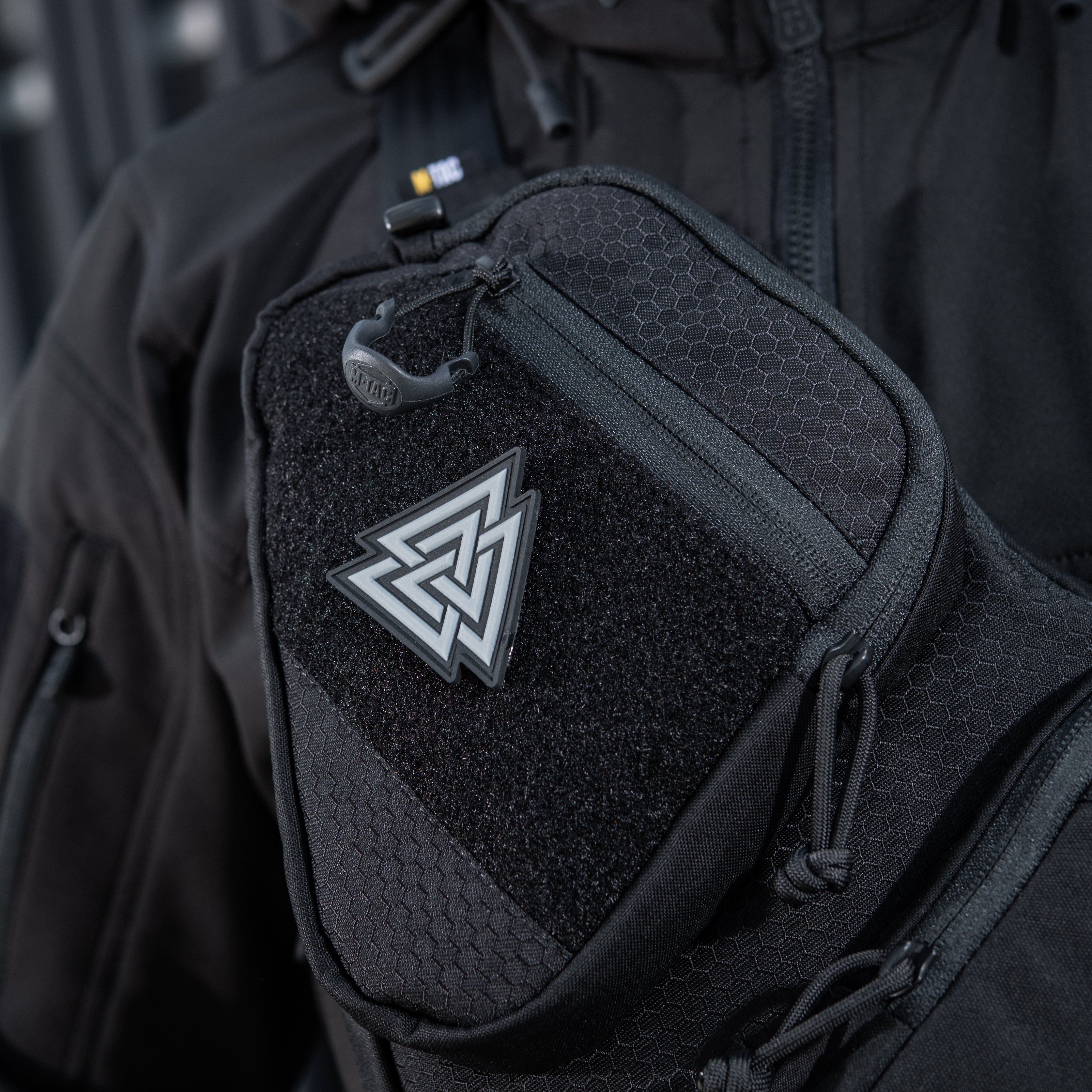 M-Tac Bat Wing Sling Bag Elite Hex - M-TAC