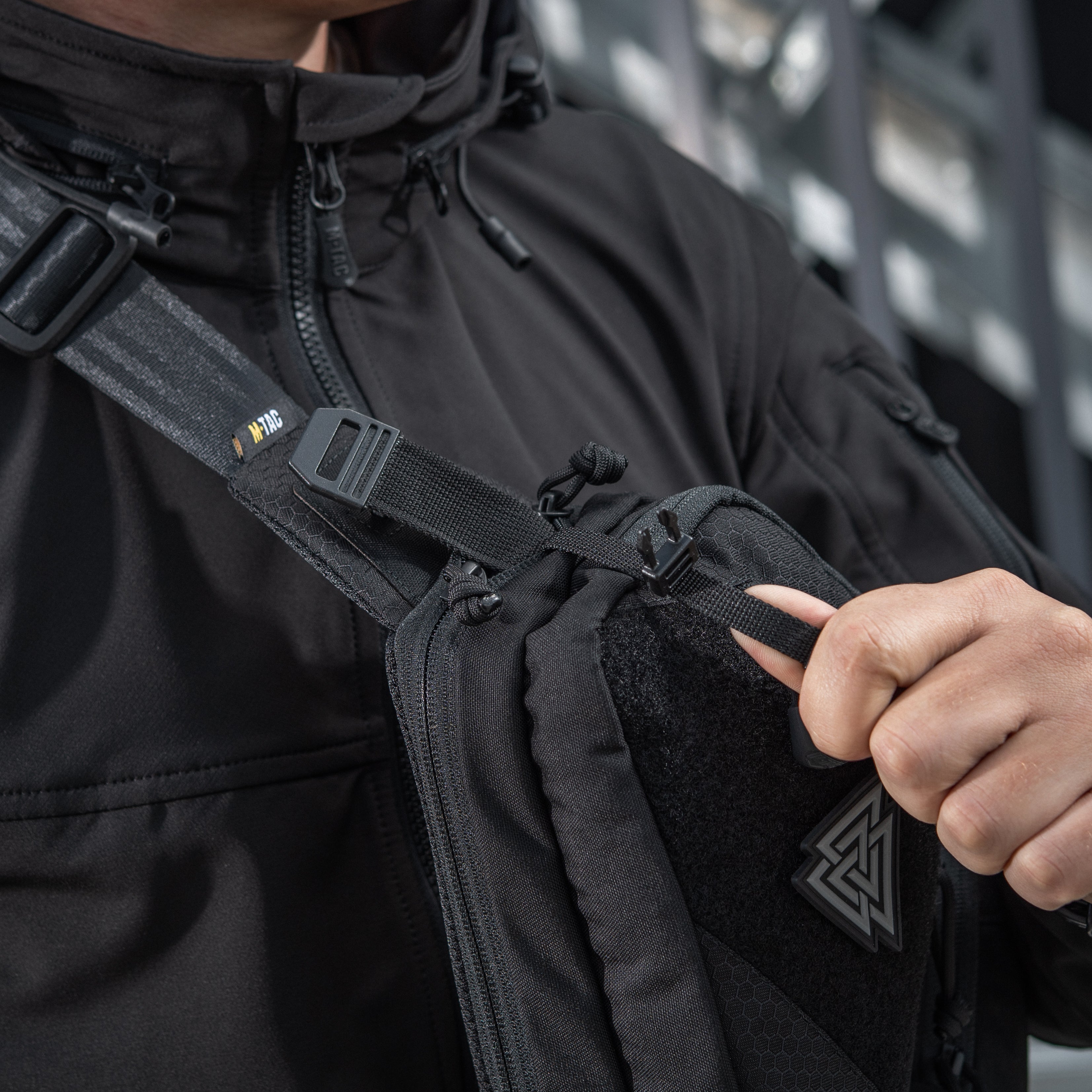 M-Tac Bat Wing Sling Bag Elite Hex - M-TAC