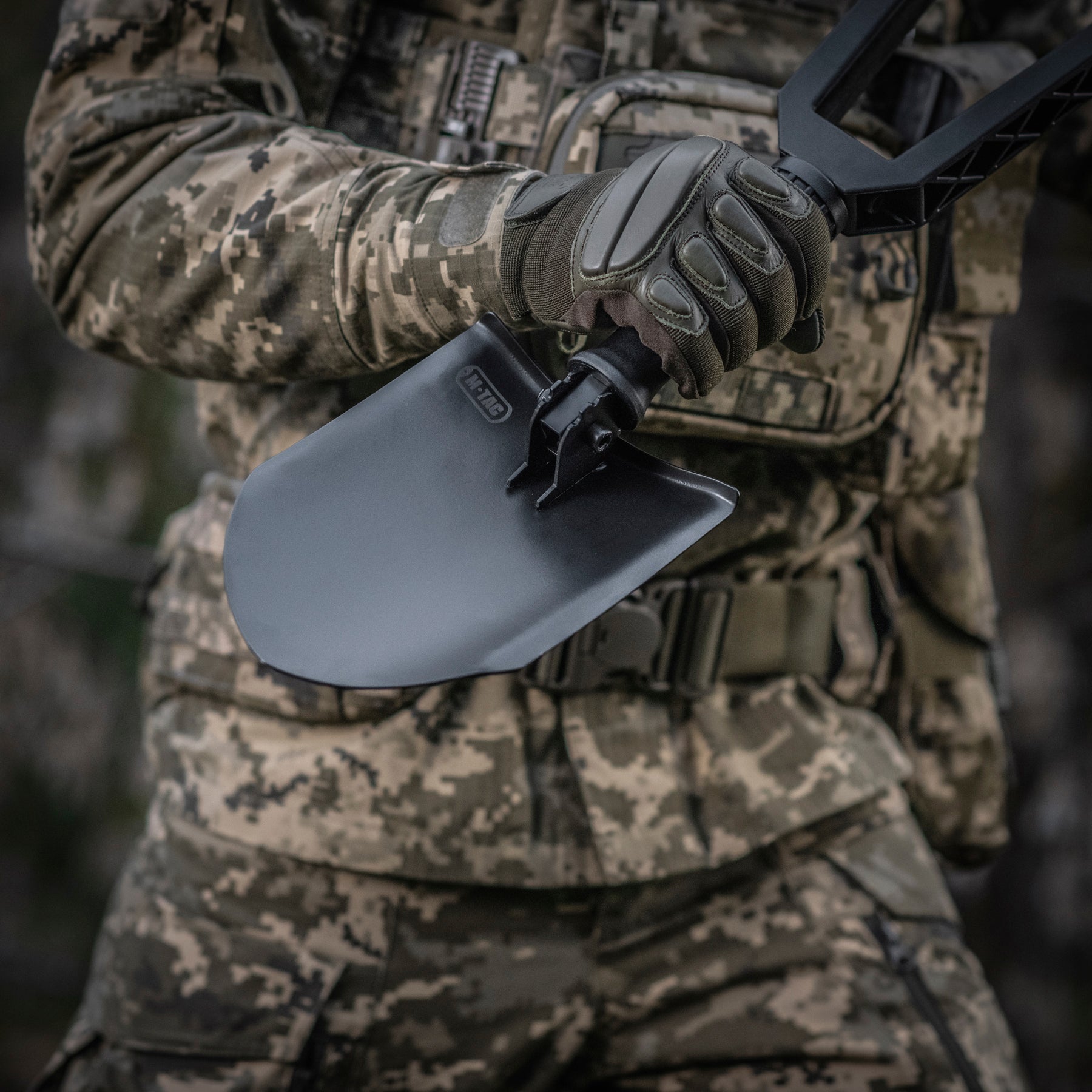 M-Tac Folding Shovel With Case Black - M-TAC