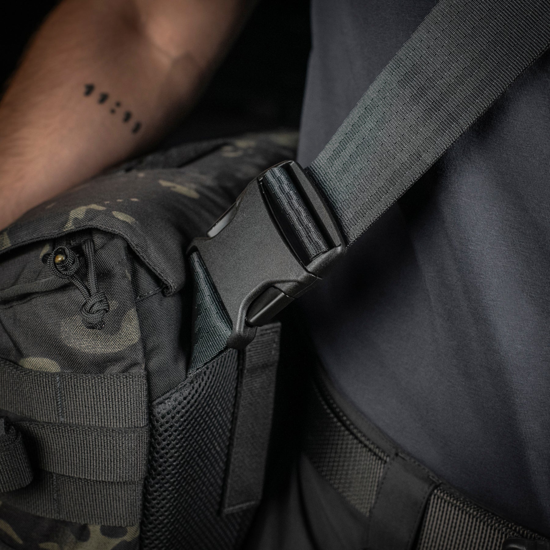 M-Tac Messenger Bag Elite Hex Black - M-TAC