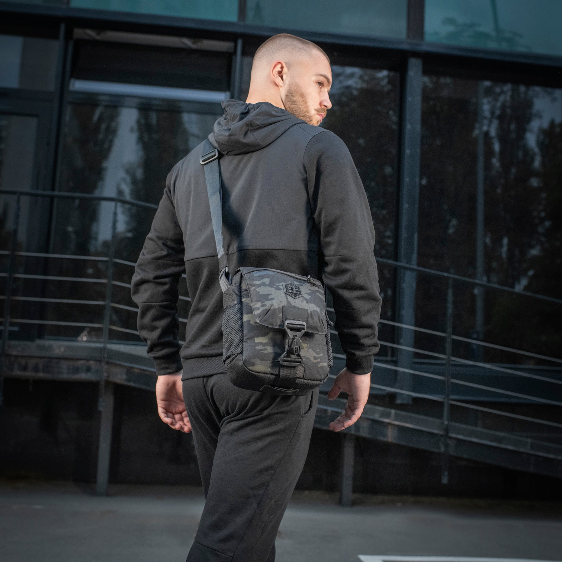 M-Tac エリートマグネット XL バッグ 六角 (ブラック) M-Tac Magnet Bag Elite Hex Gen.II – M-TAC